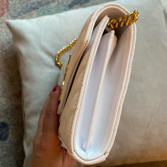 White/Gold Designer Bag - Picture 4 of 11